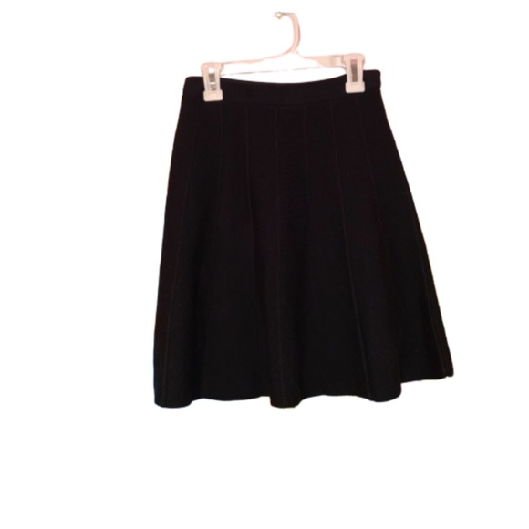 Abercrombie & Fitch Dresses & Skirts - Abercrombie & Fitch Black skirt !